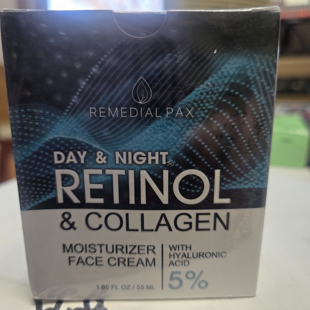 Retinol & Collagen Moisturizer - Black and White